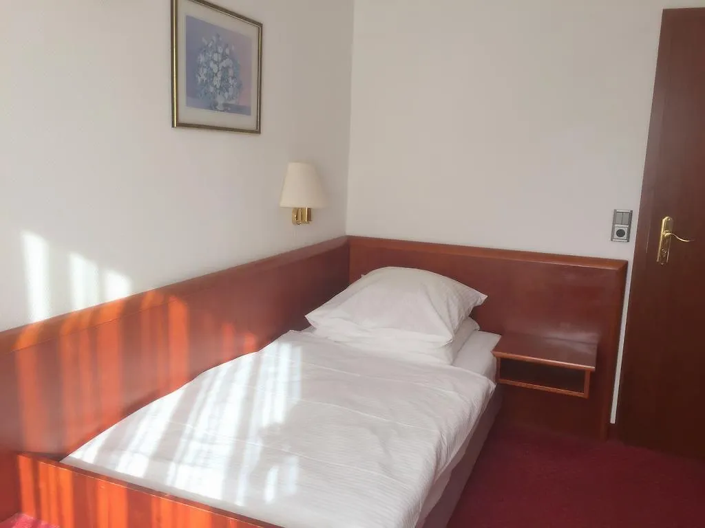 Hotel Bismarck Duesseldorf 3*, Дюссельдорф
