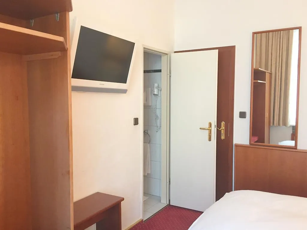 Hotel Bismarck Duesseldorf Dusseldorf