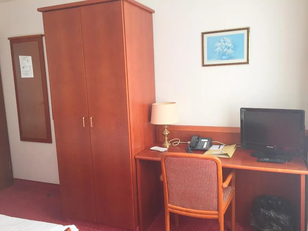 Hotel Bismarck Duesseldorf Germany